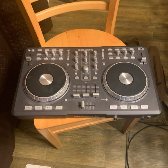 Numark Other - Numark MixTrack Pro DJ Turntables